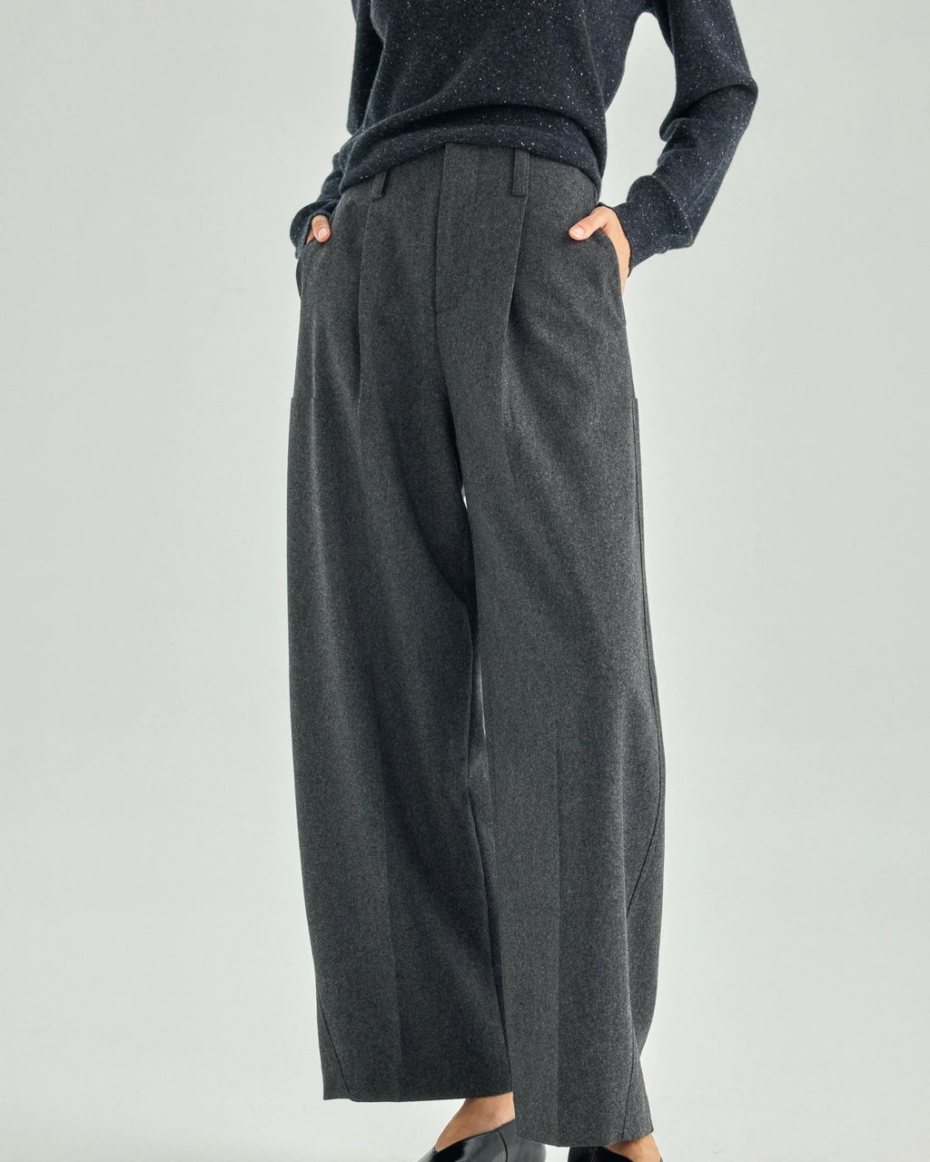 Pure Wool Single-Pleat Wide-Leg Trousers