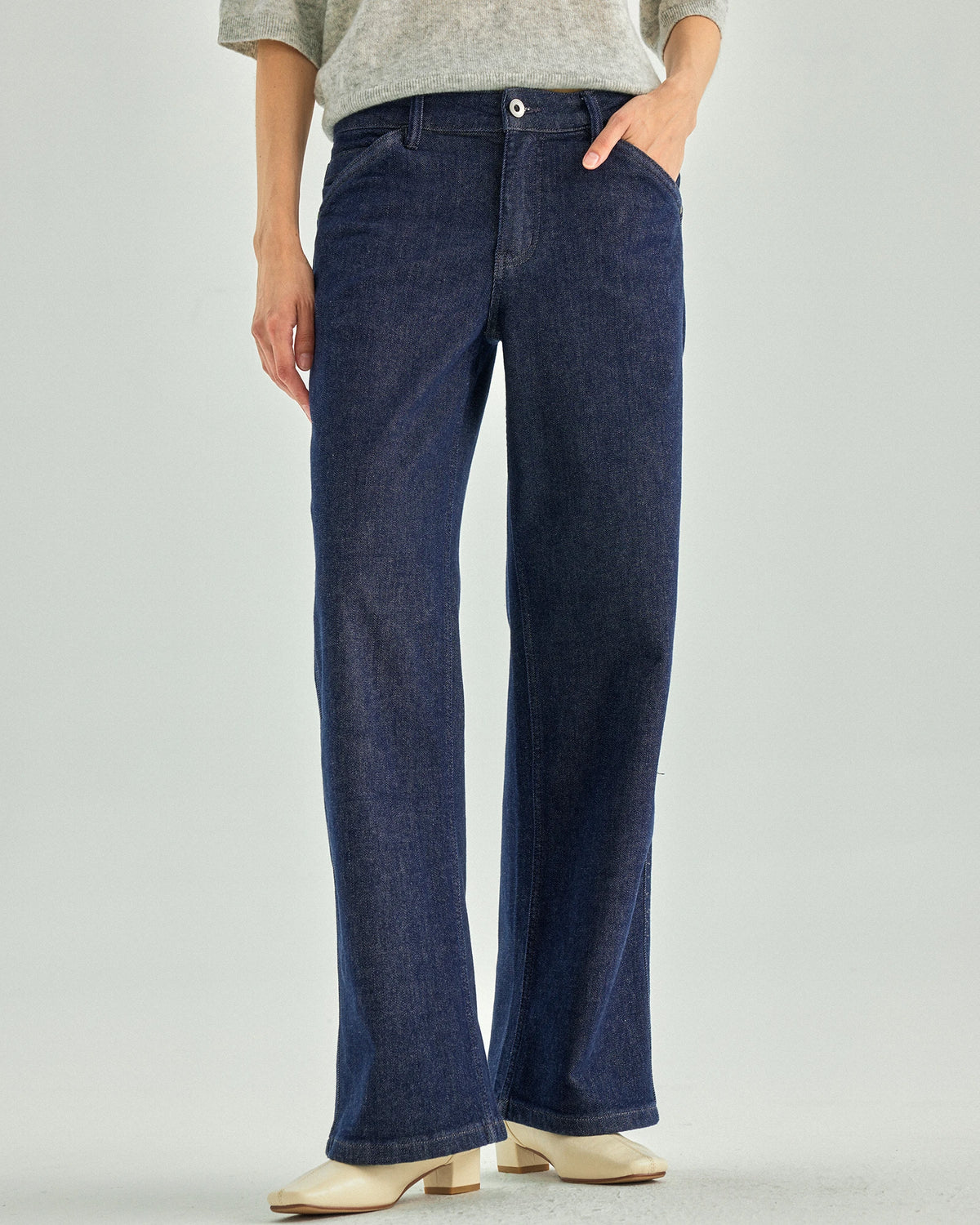 Stretch Cotton Straight-Leg Jeans