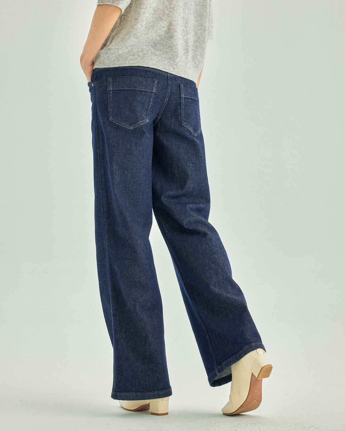 Stretch Cotton Straight-Leg Jeans